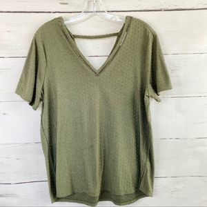 3/$30 DR2 Daniel Rainn Dot Double V Knit Top